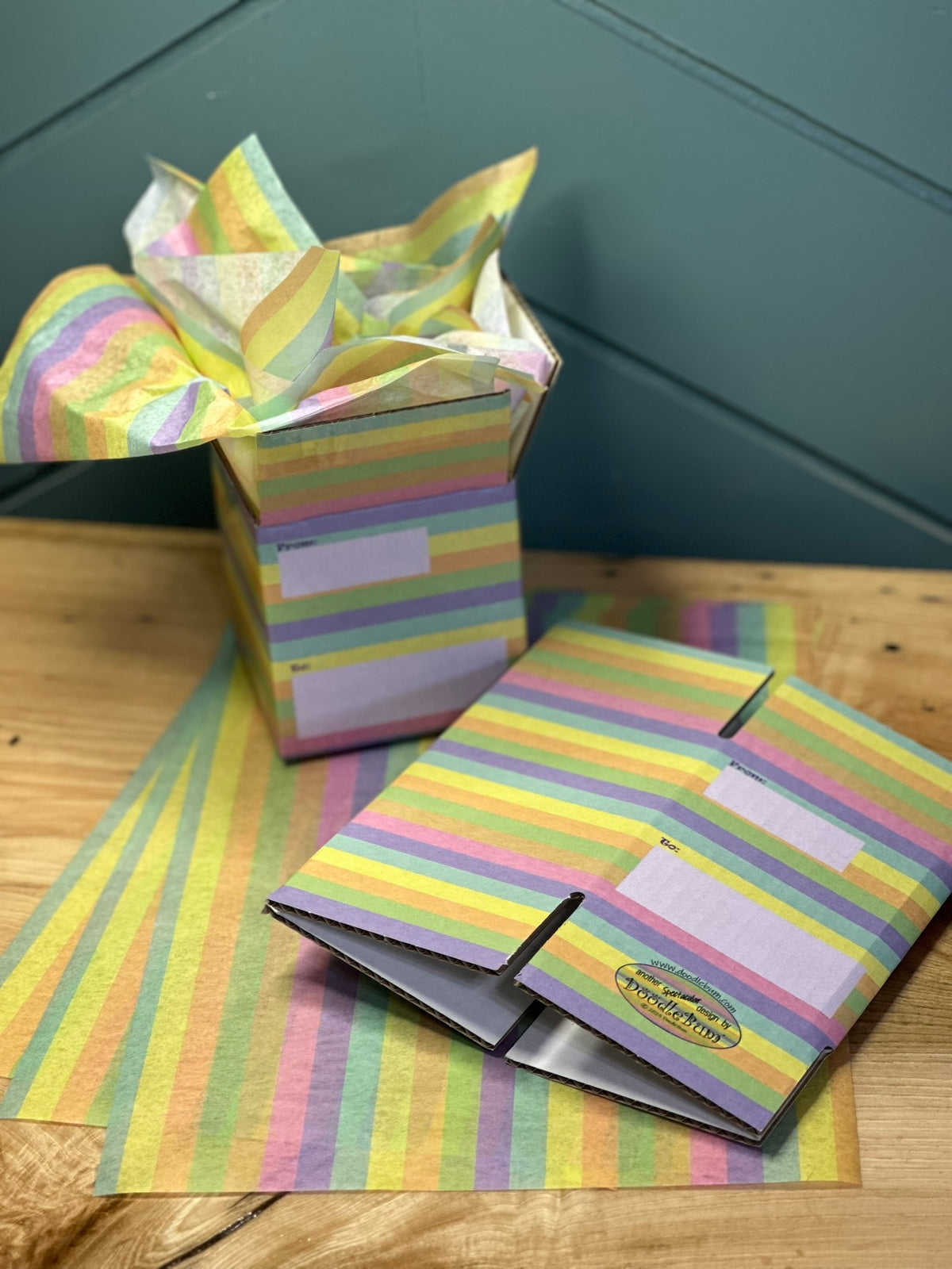 Super Stripes 4 x 4 x 4 Gift Boxes and Tissue Paper